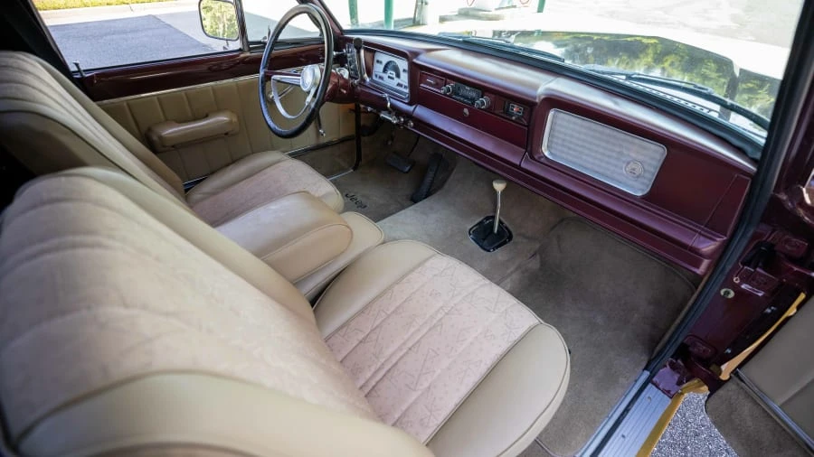 1972 Jeep SJ Gladiator - Image 5 of 22