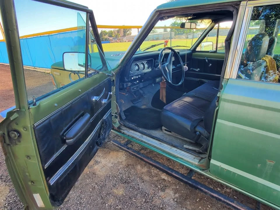 1972 Jeep SJ Wagoneer - Image 6 of 8