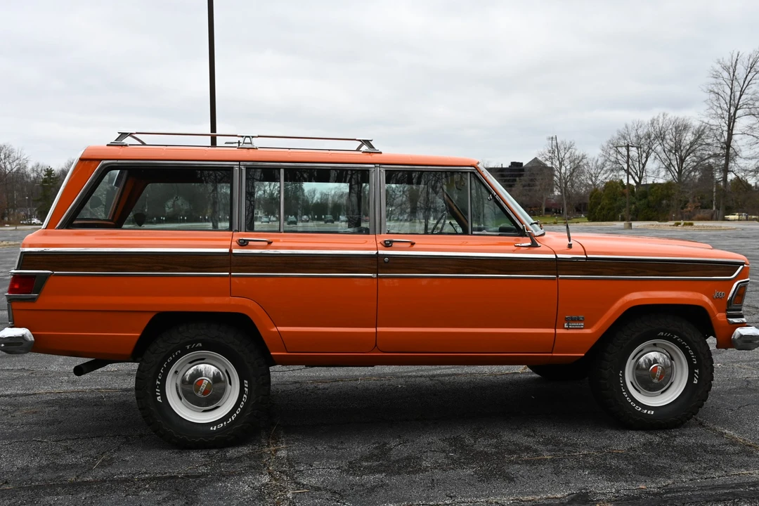 1972 Jeep SJ Wagoneer - Image 16 of 31
