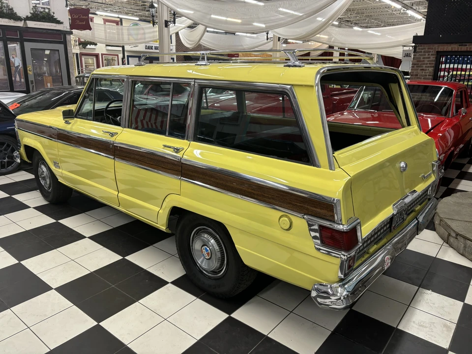 1972 Jeep SJ Wagoneer - Image 6 of 31