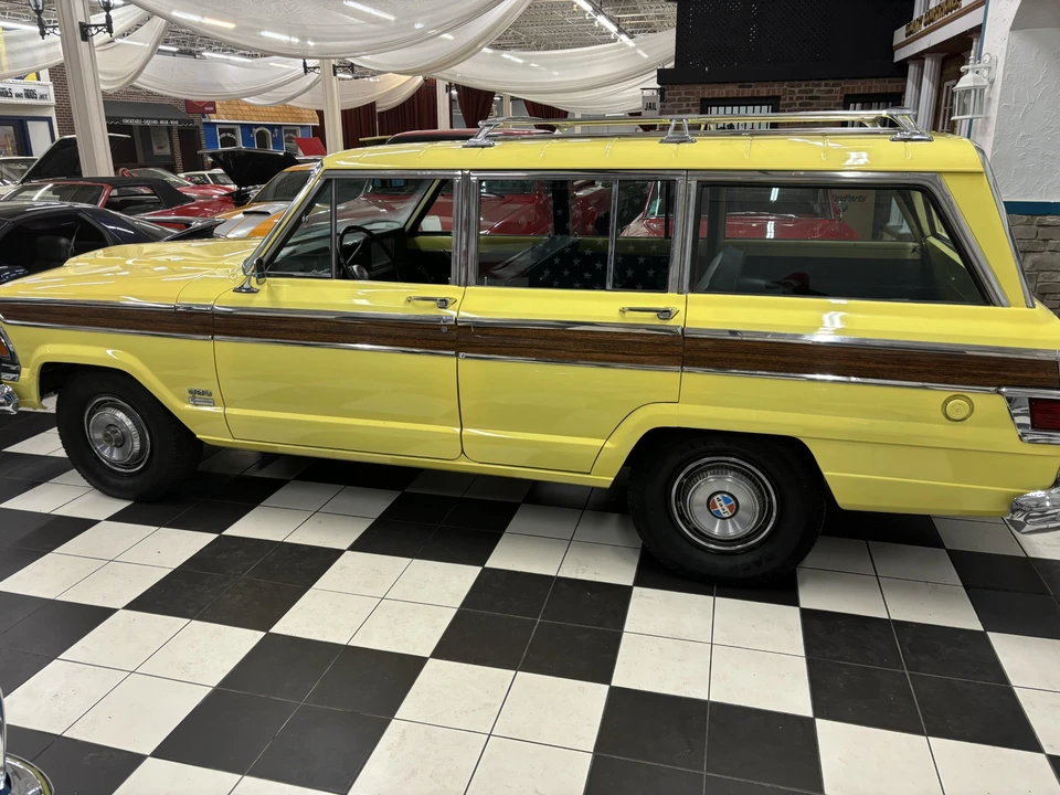 1972 Jeep SJ Wagoneer - Image 14 of 31