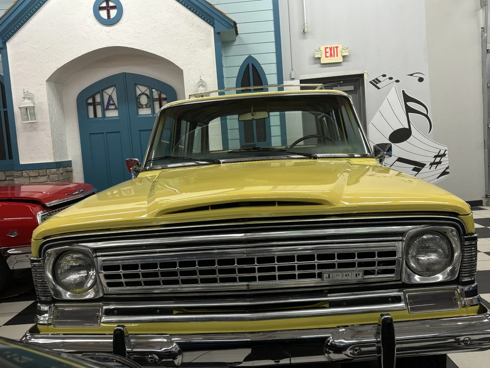 1972 Jeep SJ Wagoneer - Image 12 of 31