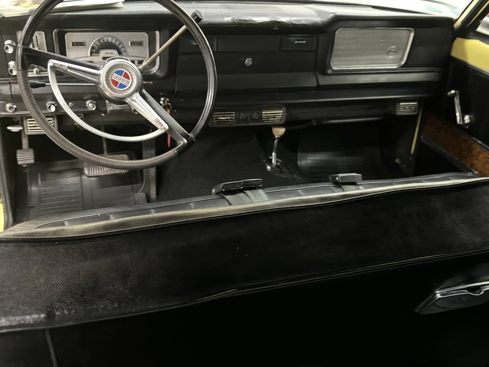 1972 Jeep SJ Wagoneer - Image 22 of 31