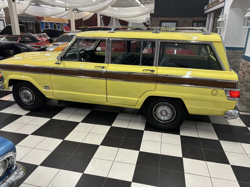 1972 Jeep SJ Wagoneer - Image 5 of 31