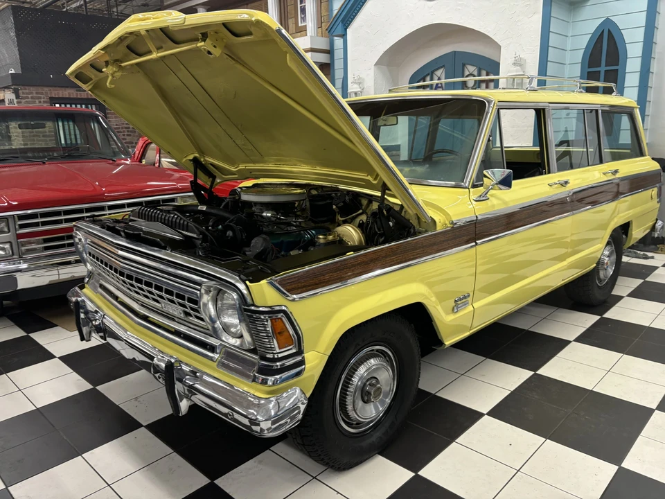 1972 Jeep SJ Wagoneer - Image 15 of 31