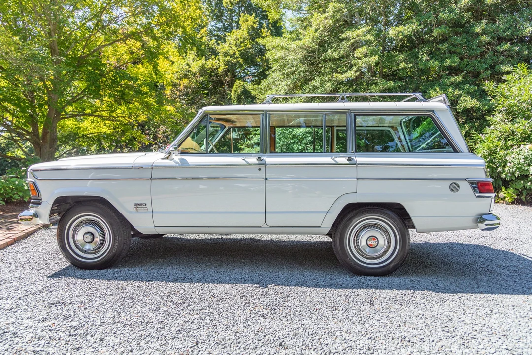 1972 Jeep SJ Wagoneer - Image 8 of 31