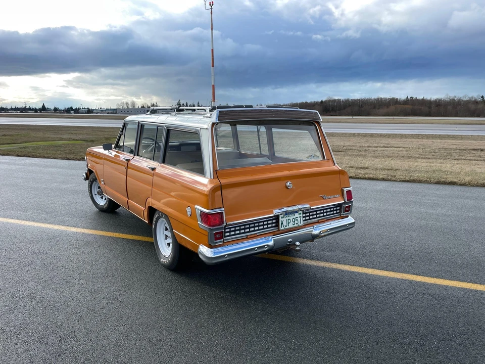 1972 Jeep SJ Wagoneer - Image 16 of 31