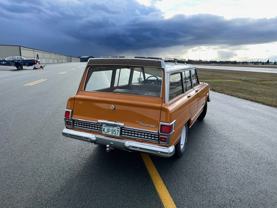 1972 Jeep SJ Wagoneer - Image 14 of 31