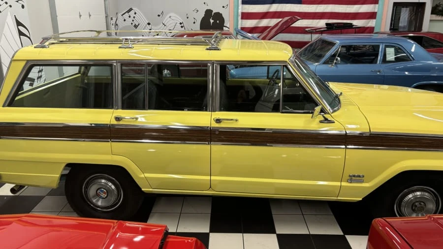 1972 Jeep SJ Wagoneer - Image 7 of 31