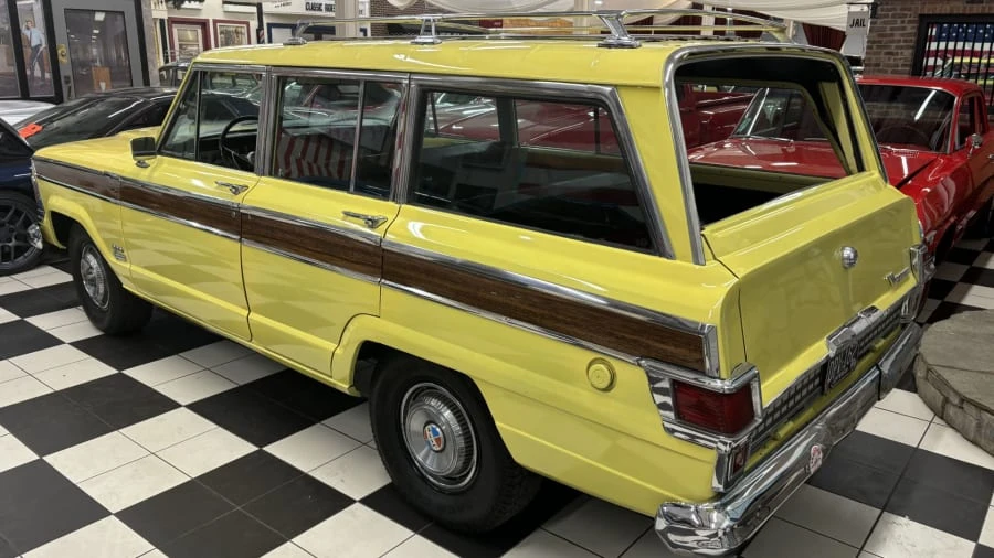 1972 Jeep SJ Wagoneer - Image 11 of 31