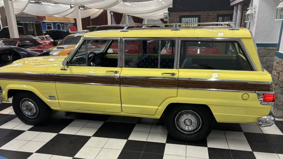 1972 Jeep SJ Wagoneer - Image 2 of 31