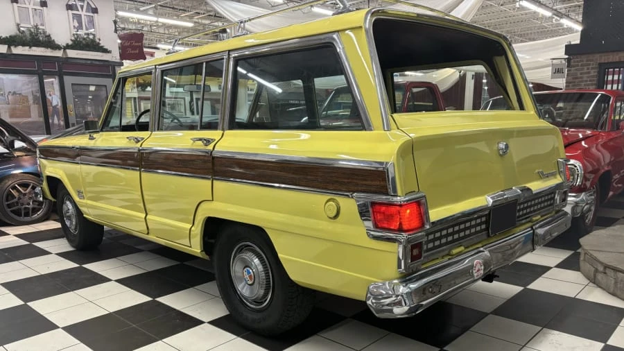 1972 Jeep SJ Wagoneer - Image 13 of 31