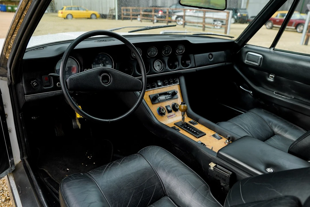 1970 Jensen Interceptor - Image 16 of 30