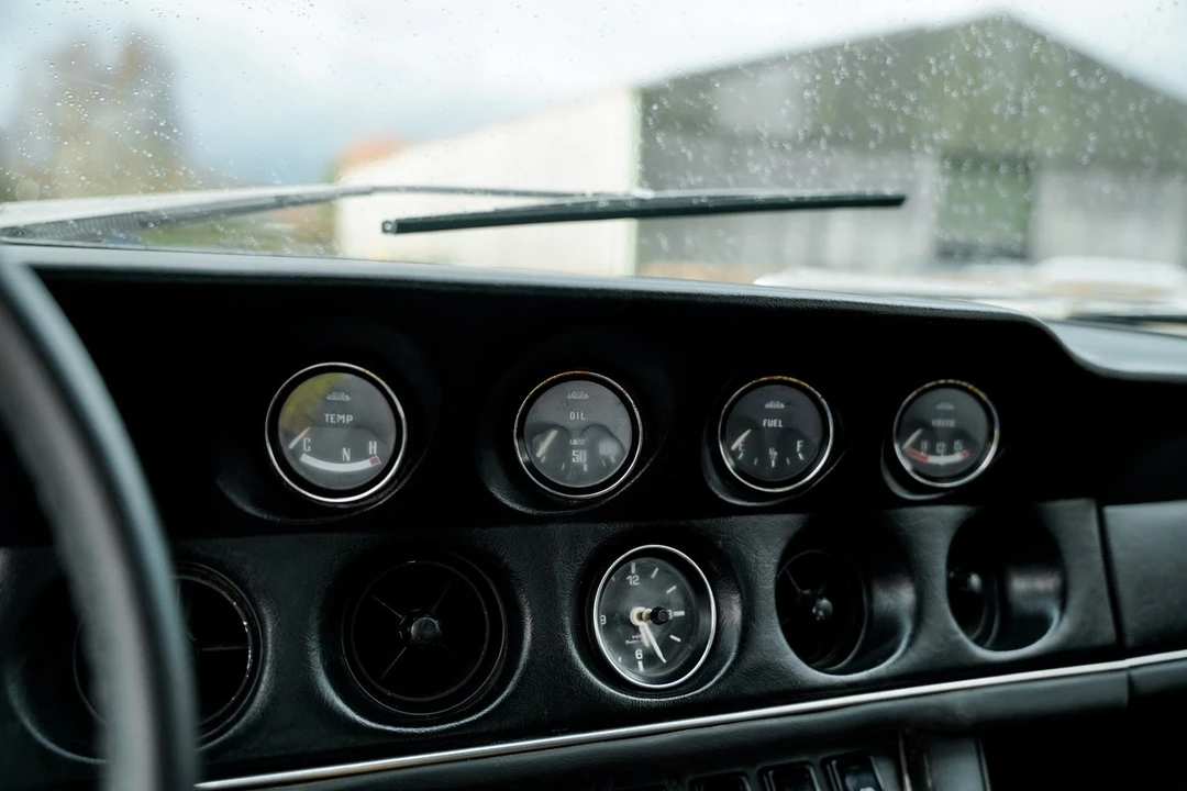 1970 Jensen Interceptor - Image 21 of 30