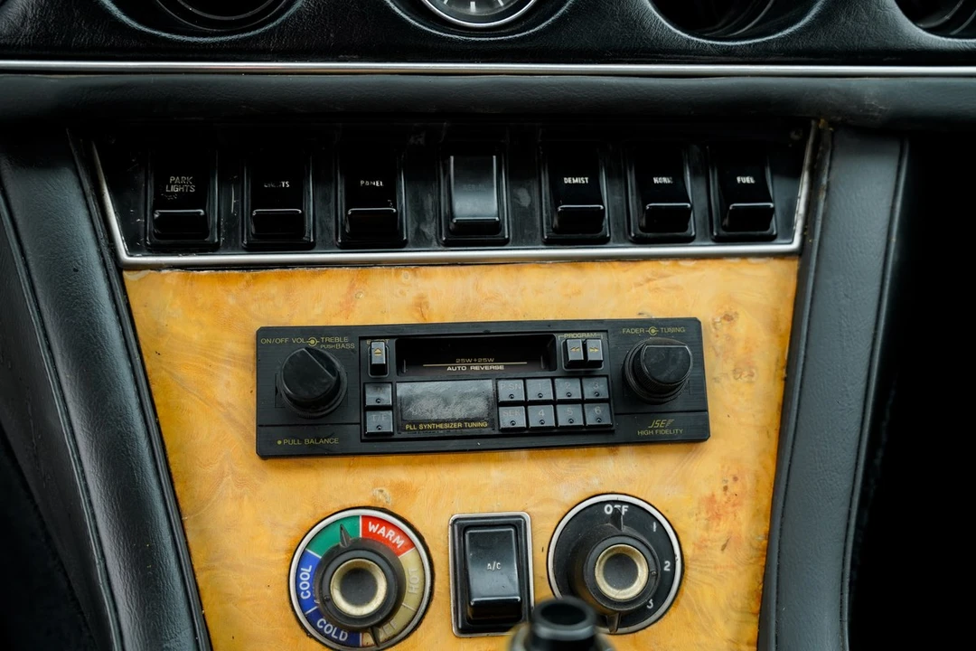 1970 Jensen Interceptor - Image 24 of 30