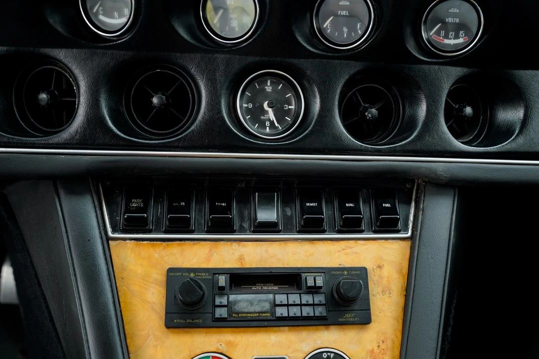 1970 Jensen Interceptor - Image 23 of 30