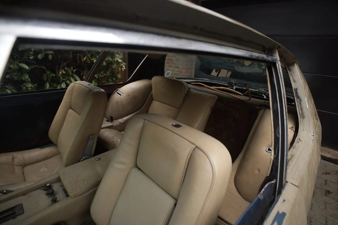1974 Jensen Interceptor - Image 7 of 30