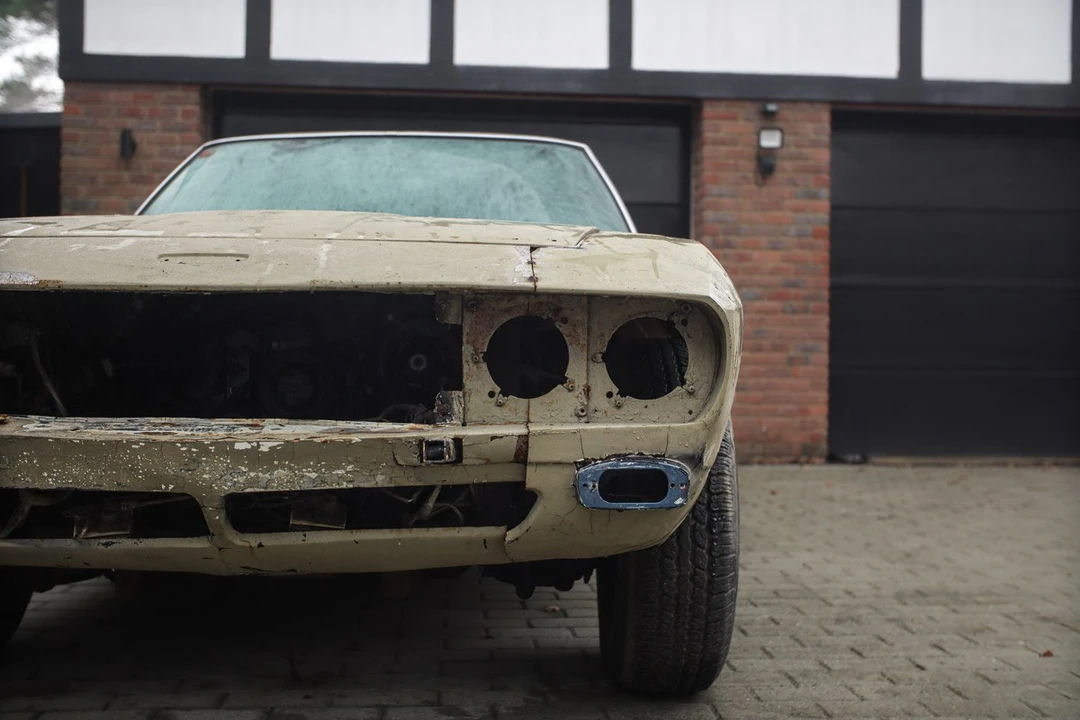 1974 Jensen Interceptor - Image 25 of 30