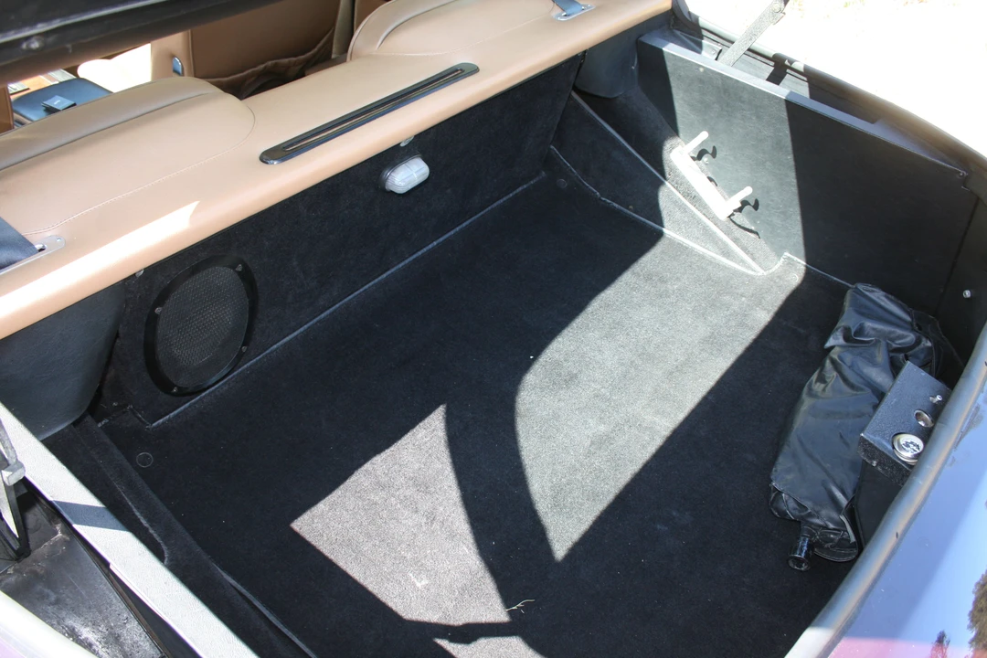 1972 Jensen Interceptor - Image 10 of 13