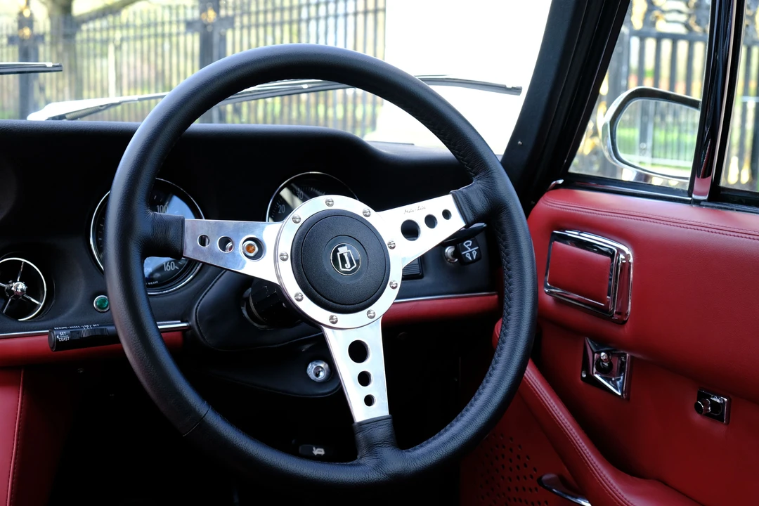 1972 Jensen Interceptor - Image 19 of 31