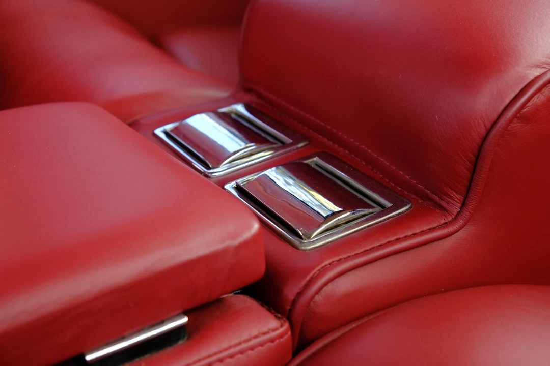1972 Jensen Interceptor - Image 16 of 31