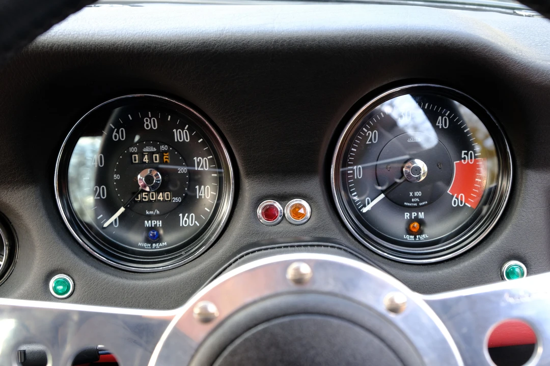 1972 Jensen Interceptor - Image 13 of 31