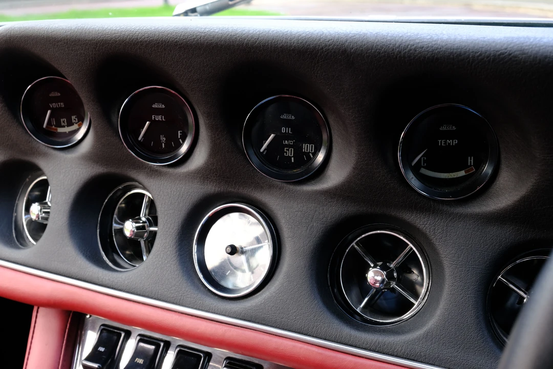 1972 Jensen Interceptor - Image 11 of 31