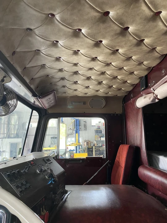 1972 Kenworth - Image 20 of 31