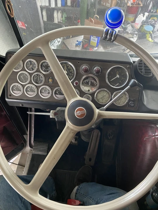 1972 Kenworth - Image 30 of 31