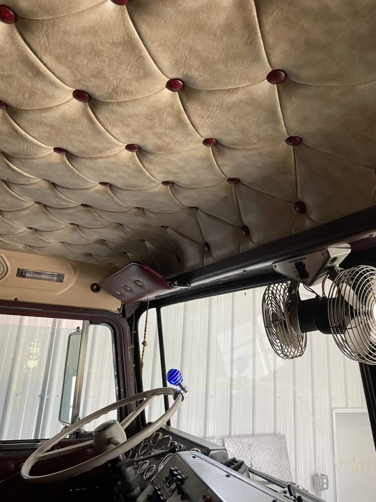 1972 Kenworth - Image 21 of 31