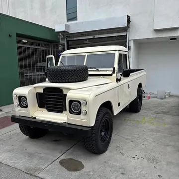 1972 Land Rover 109 Leyland SE