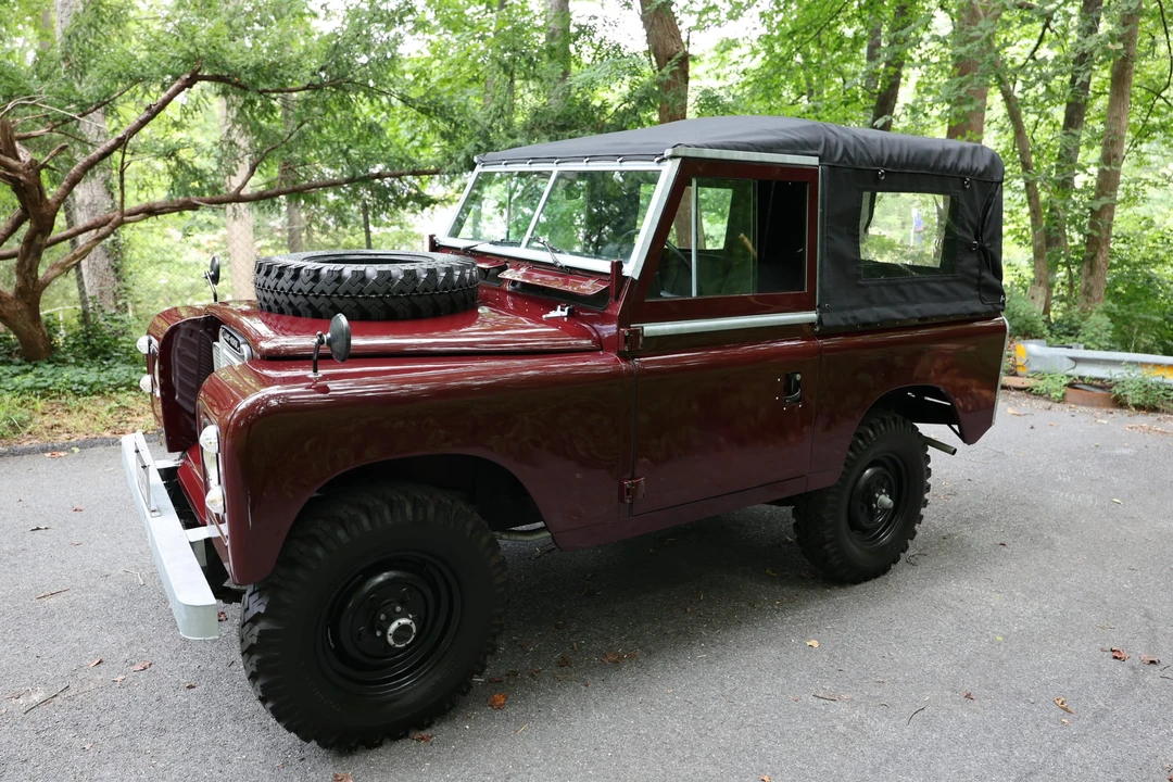 1972 Land Rover Series II/IIA 88 - Image 2 of 31