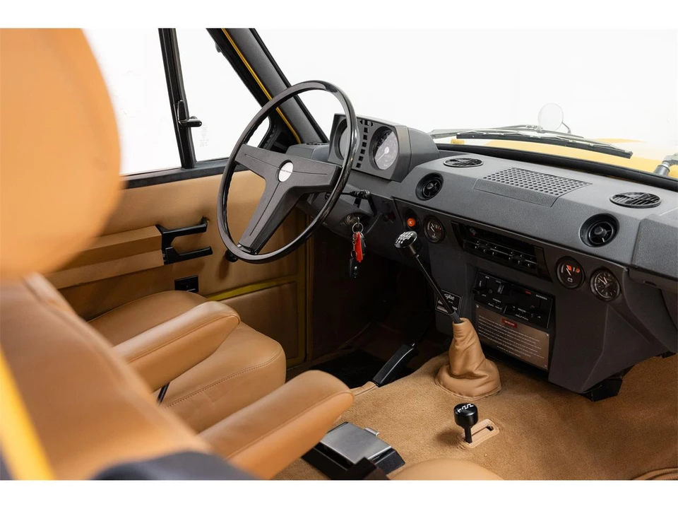 1972 Land Rover Range Rover Classic - Image 9 of 31
