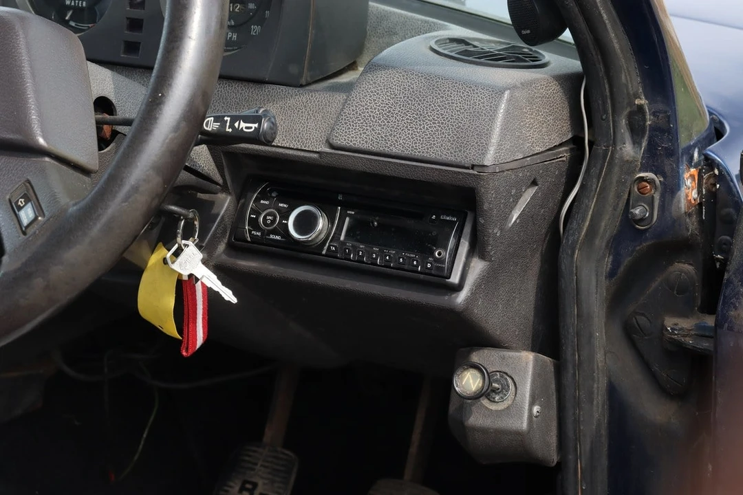 1972 Land Rover Range Rover Classic - Image 13 of 29