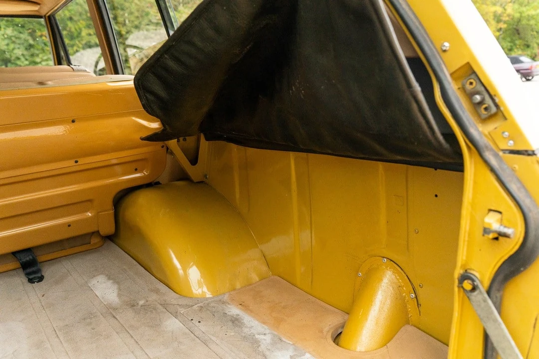 1972 Land Rover Range Rover Classic - Image 14 of 30
