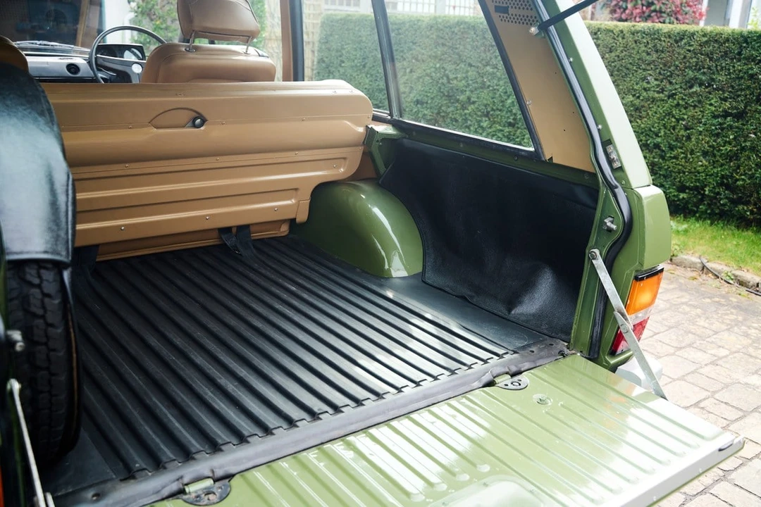1972 Land Rover Range Rover Classic - Image 10 of 30