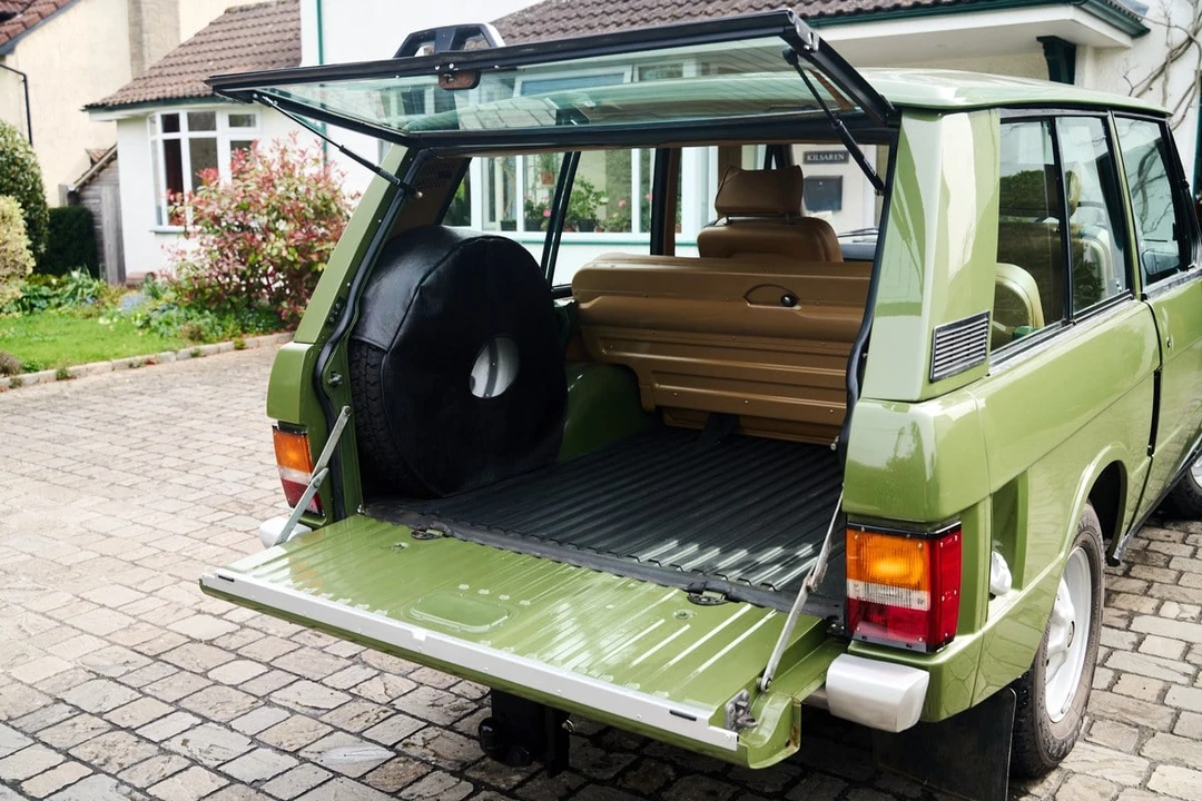1972 Land Rover Range Rover Classic - Image 9 of 30