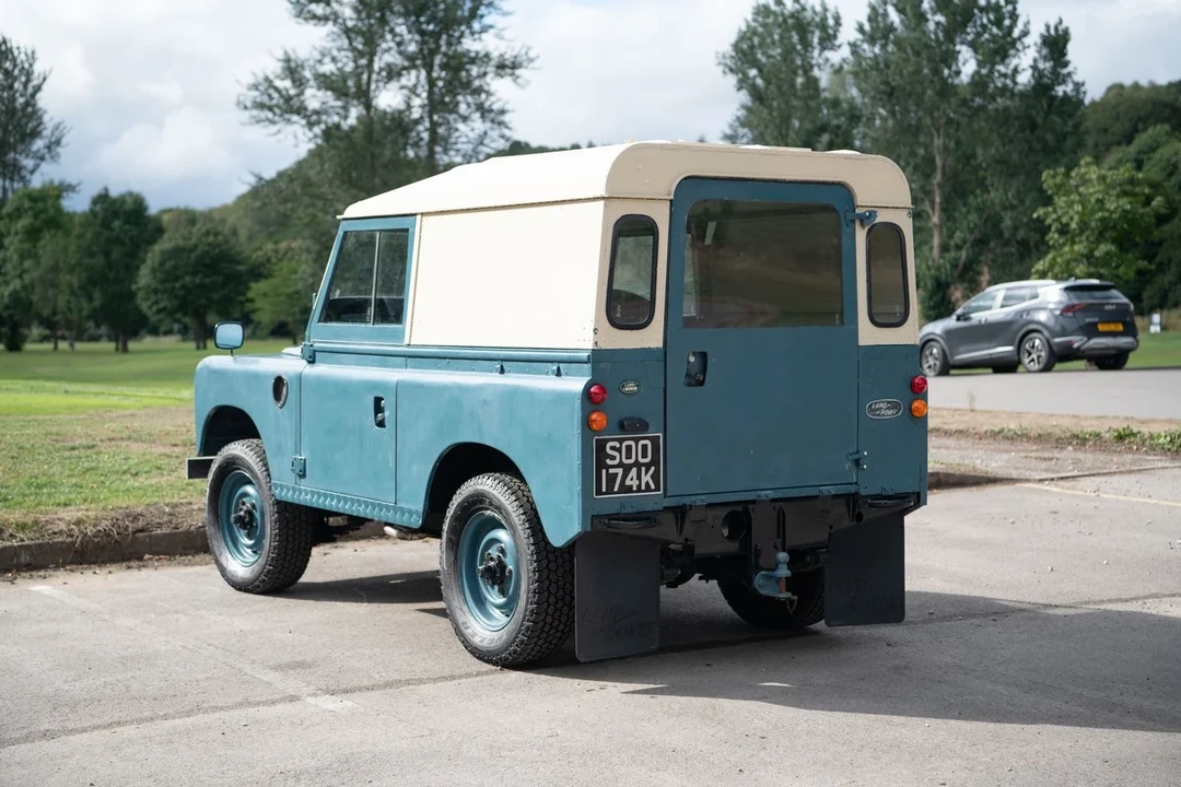 1972 Land Rover Series III 88 - Image 11 of 30