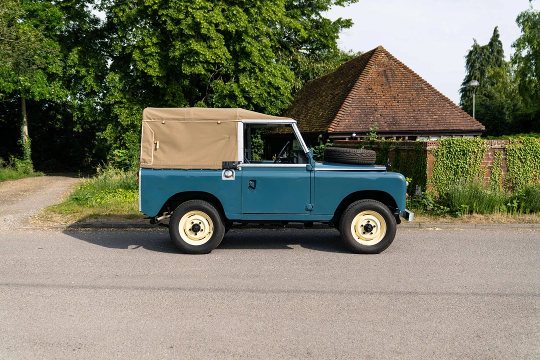 1971 Land Rover Series III 88 - Image 10 of 31
