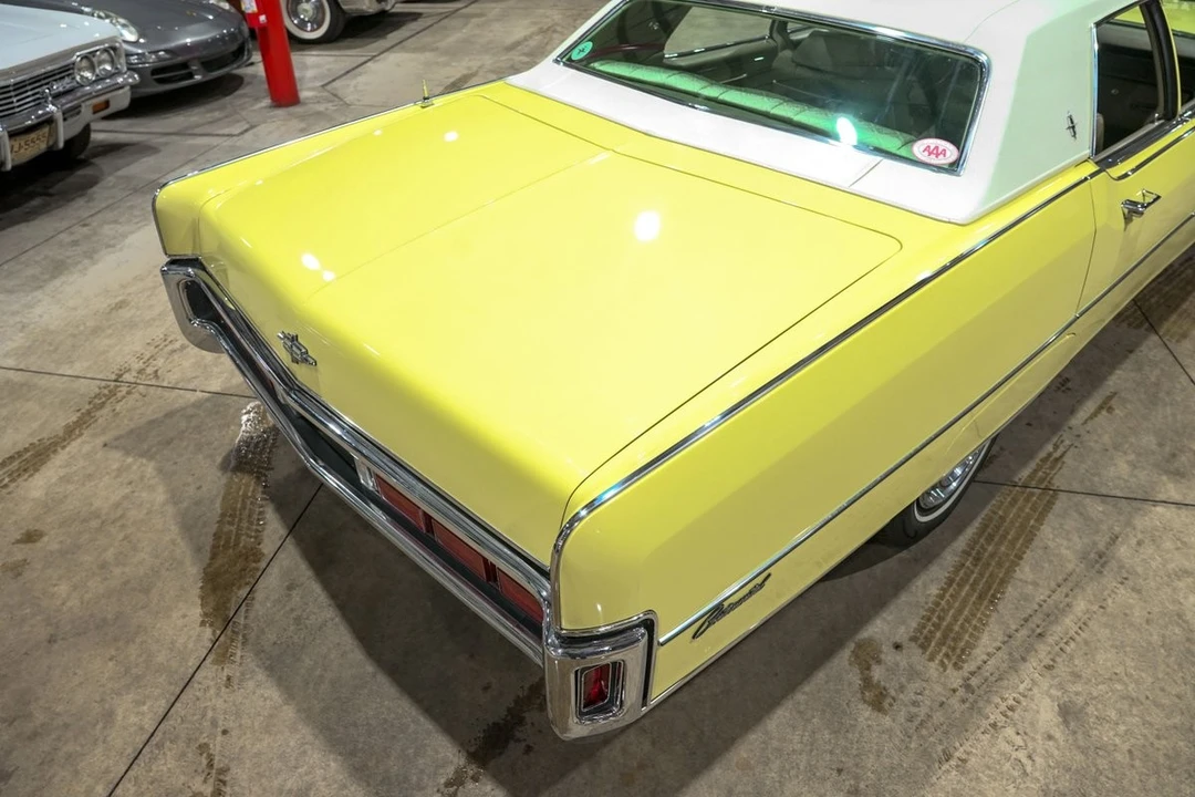 1972 Lincoln Continental 5th Gen - Image 20 of 21