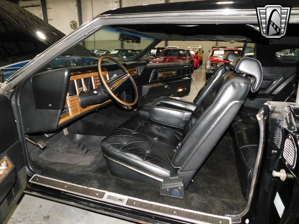 1972 Lincoln Continental 5th Gen - Image 8 of 21