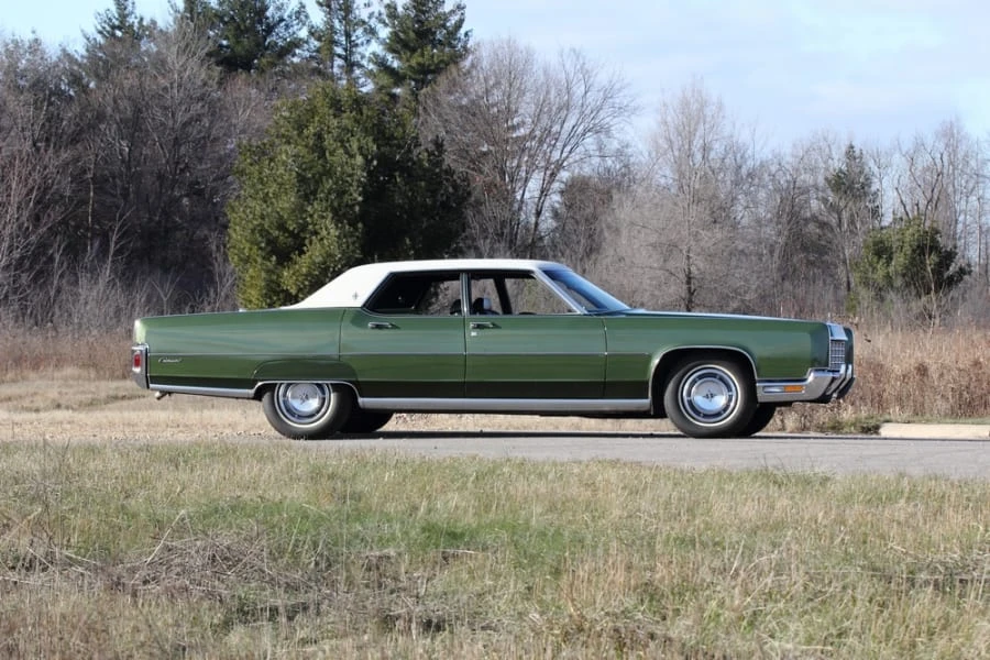 1972 Lincoln Continental 5th Gen - Image 2 of 9