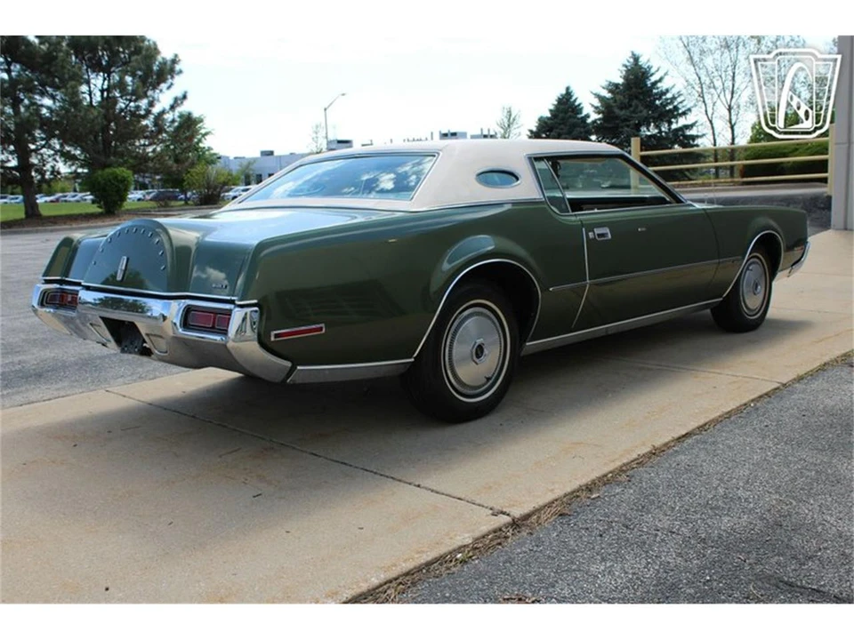 1972 Lincoln Continental 5th Gen - Image 15 of 31