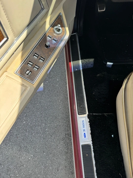 1972 Lincoln Continental 5th Gen - Image 7 of 12