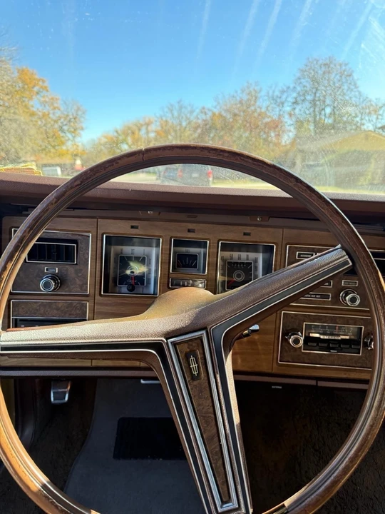 1972 Lincoln Continental 5th Gen - Image 10 of 12