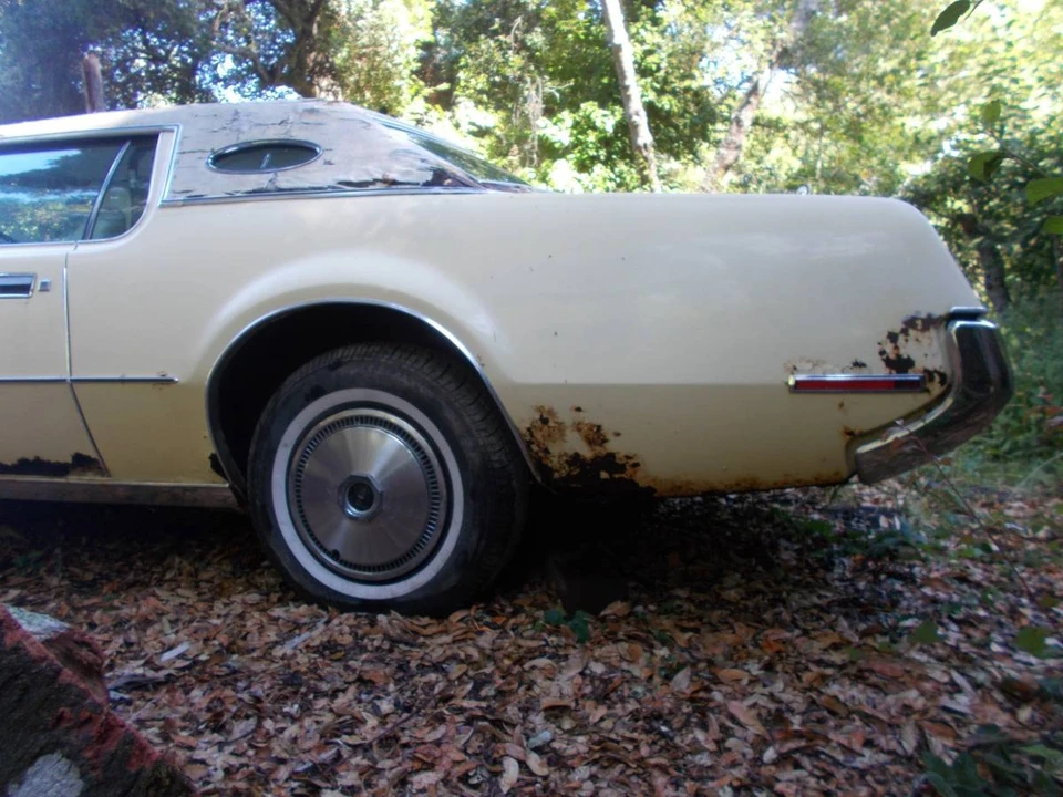 1972 Lincoln Continental Mark IV - Image 8 of 10