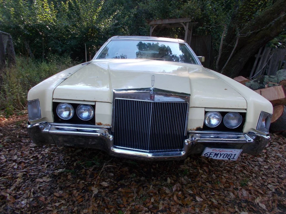 1972 Lincoln Continental Mark IV - Image 2 of 10