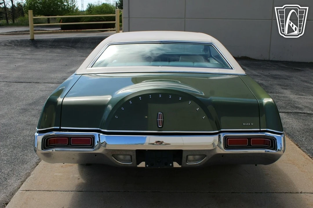 1972 Lincoln Continental Mark IV - Image 9 of 12