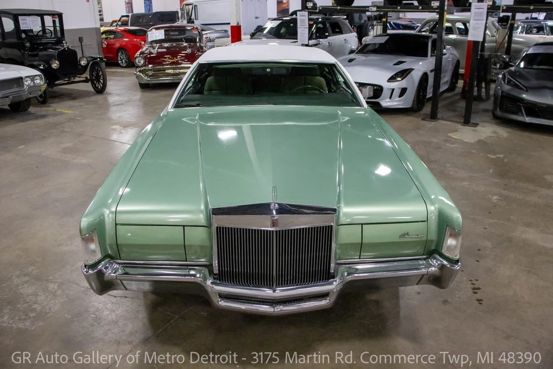 1972 Lincoln Continental Mark IV - Image 10 of 12