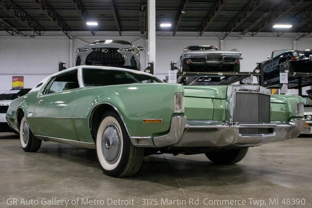1972 Lincoln Continental Mark IV - Image 9 of 12